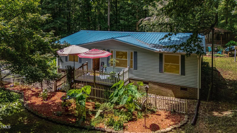 3818 Spring Garden Ct, Mebane, NC 27302