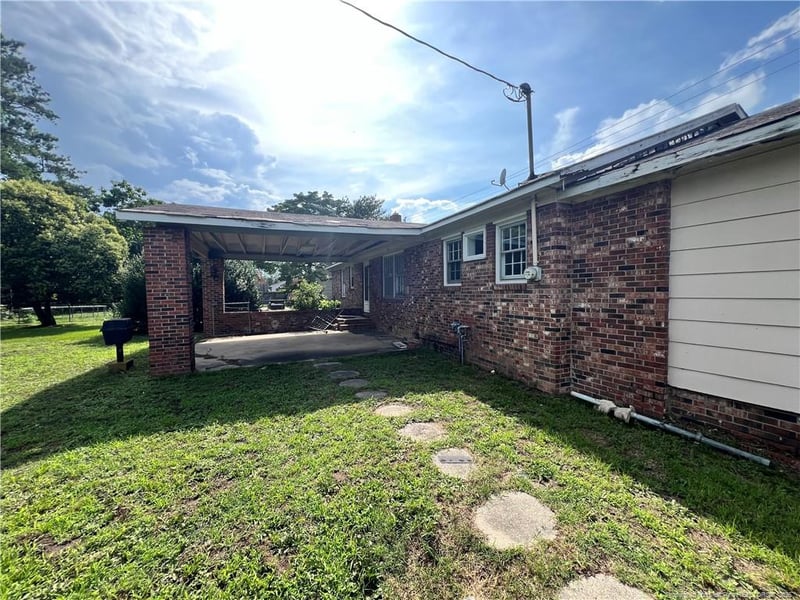 3819 Cumberland Rd, Fayetteville, NC 28306