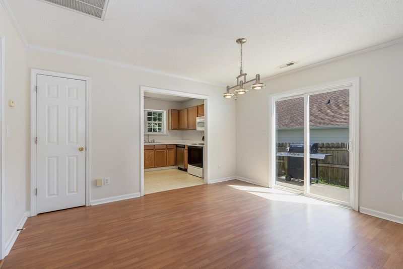 3819 Northlake Dr, Durham, NC 27703