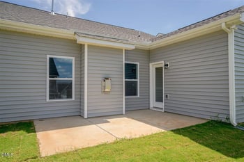 382 Black Oak Ct, Clayton, NC 27520