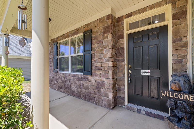 382 Naples Ln, Clayton, NC 27527