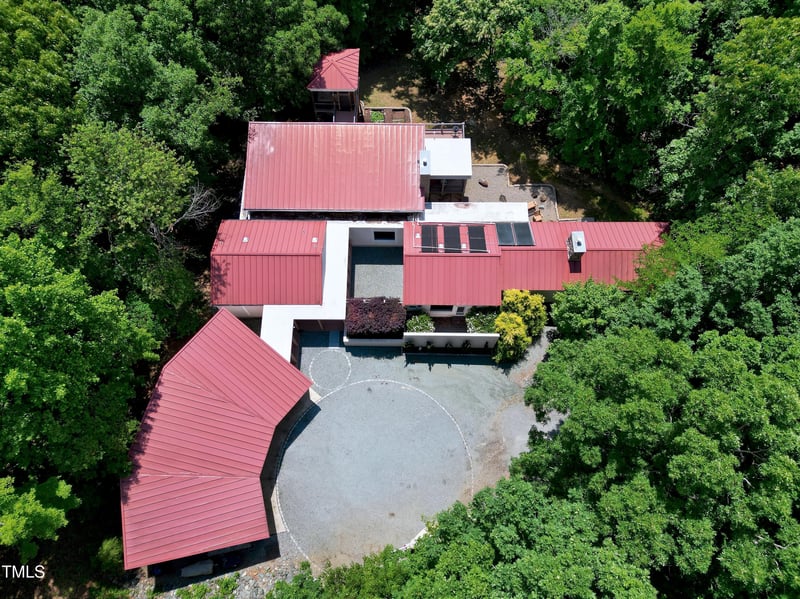 382 Valley Ln, Pittsboro, NC 27312