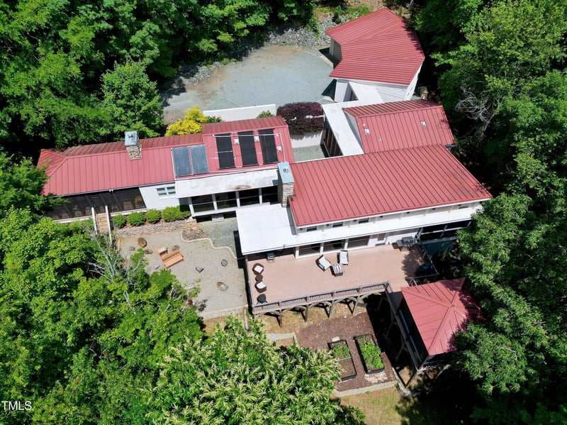 382 Valley Ln, Pittsboro, NC 27312