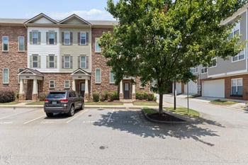 3820 Amelia Park Dr, Raleigh, NC 27606