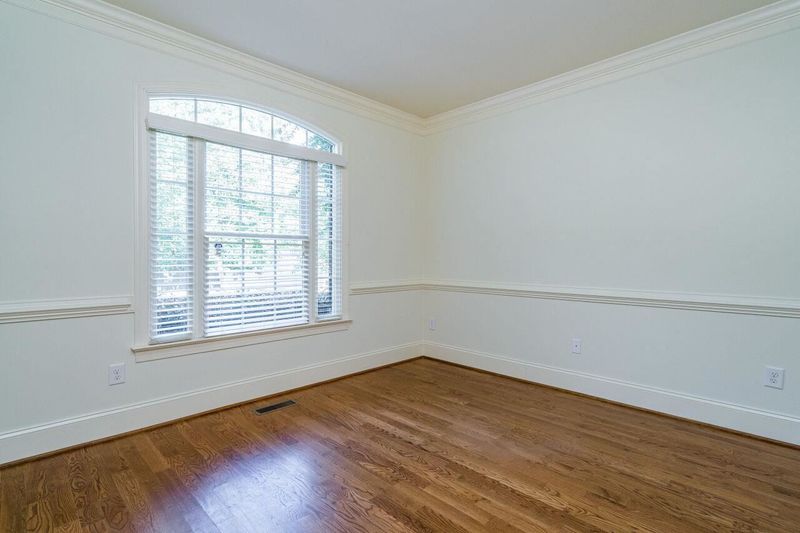 3820 Laurel Hills Rd, Raleigh, NC 27612