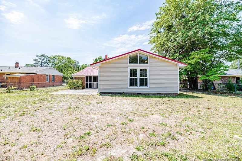 3820 Madison Ave, Fayetteville, NC 28304