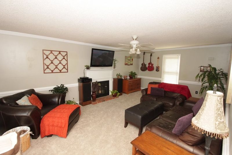3820 Old Coach Rd, Raleigh, NC 27616