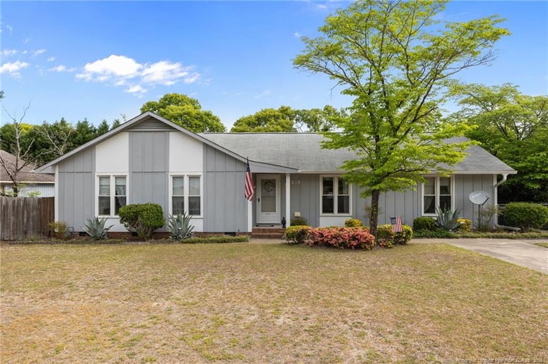 3820 Sarasota Dr, Fayetteville, NC 28311