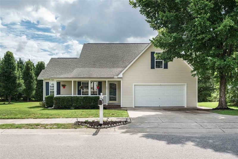 3821 Cold Harbour Dr, Raleigh, NC 27610