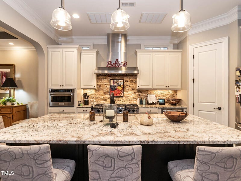 3821 Cottage Rose Ln, Raleigh, NC 27612