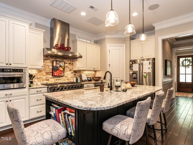 3821 Cottage Rose Ln, Raleigh, NC 27612