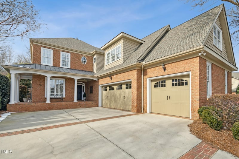 3821 Glen Iris Ln, Raleigh, NC 27612