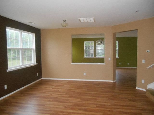 3821 Kesslers Cross Dr, Raleigh, NC 27610