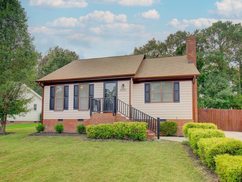 3821 Longdale Dr, Raleigh, NC 27616