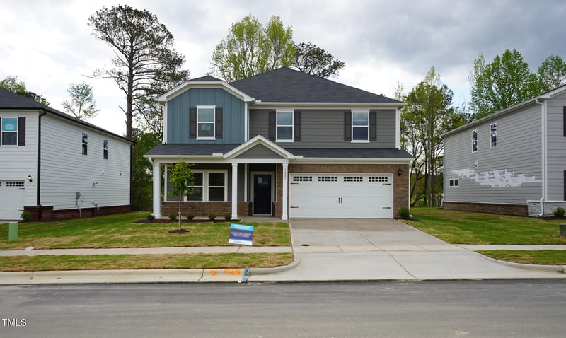3821 Rosebush Dr, Zebulon, NC 27597