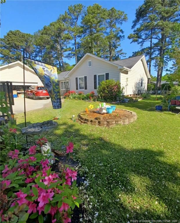 3824 Clearwater Dr, Fayetteville, NC 28311