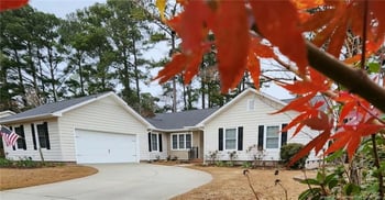 3824 Clearwater Dr, Fayetteville, NC 28311
