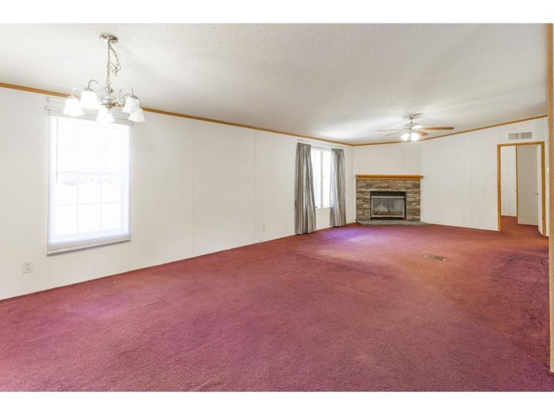3825 George Trl, Burlington, NC 27215