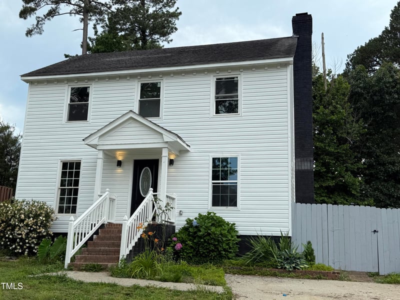 3825 Old Coach Rd, Raleigh, NC 27616
