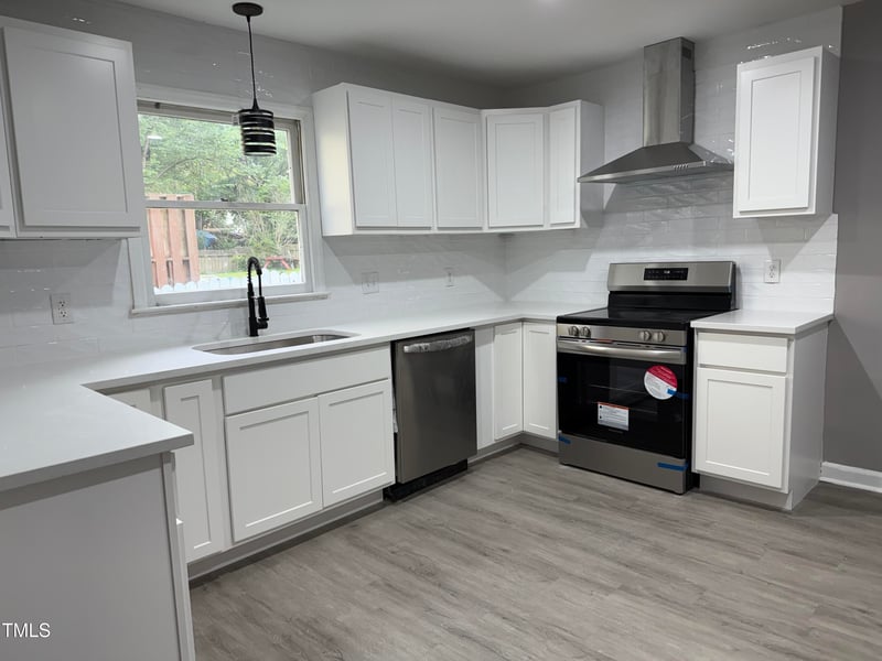 3825 Old Coach Rd, Raleigh, NC 27616