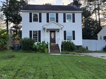 3825 Old Coach Rd, Raleigh, NC 27616