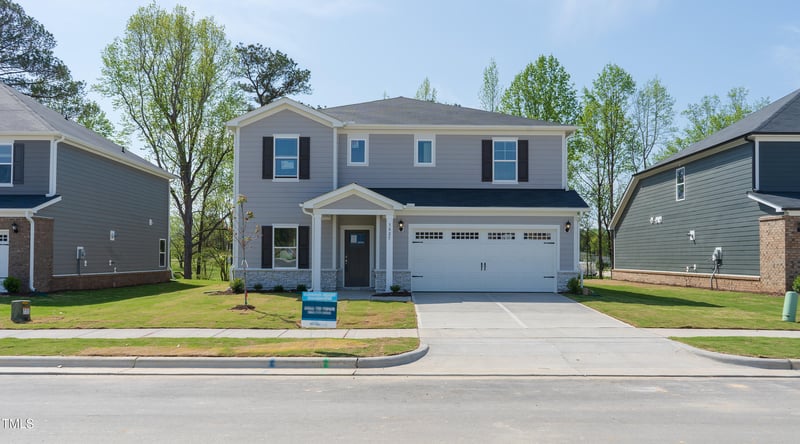 3825 Rosebush Dr, Zebulon, NC 27597