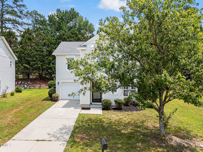 3825 Tryon Ridge Dr, Raleigh, NC 27610