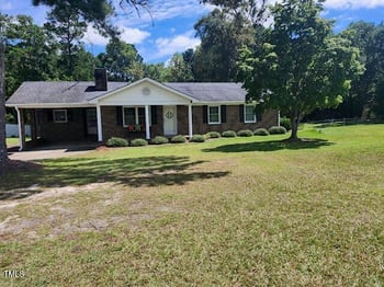 3826 Benson Hardee Rd, Benson, NC 27504