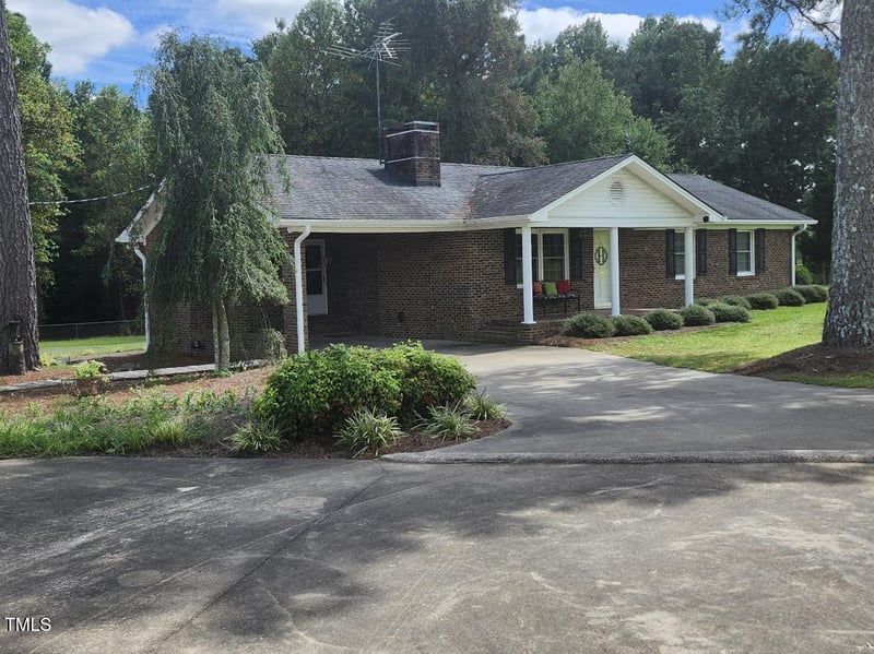 3826 Benson Hardee Rd, Benson, NC 27504