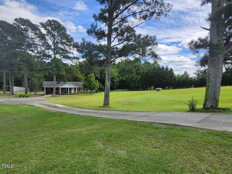 3826 Benson Hardee Rd, Benson, NC 27504