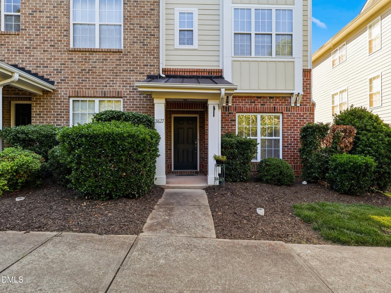 3827 Cary Glen Blvd, Cary, NC 27519