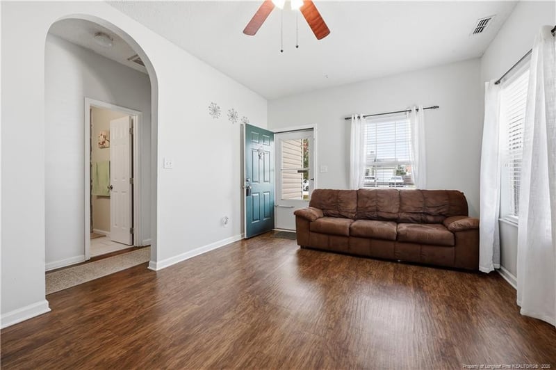 3827 Goforth Dr, Hope Mills, NC 28348