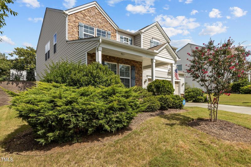 3829 Althorp Dr, Raleigh, NC 27616
