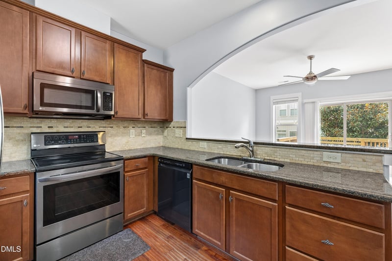 3829 Glenhaven Rd, Raleigh, NC 27606