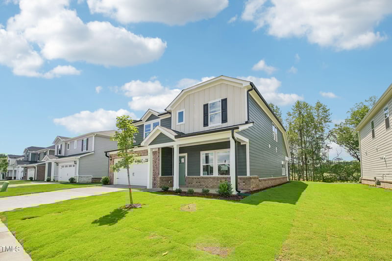 3829 Rosebush Dr, Zebulon, NC 27597