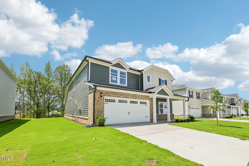 3829 Rosebush Dr, Zebulon, NC 27597
