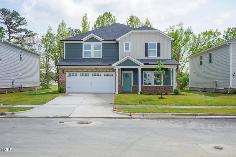 3829 Rosebush Dr, Zebulon, NC 27597