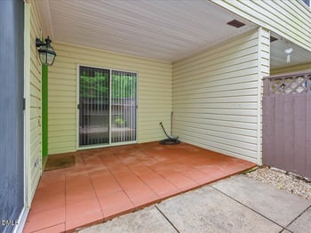 383 Summerwalk Cir, Chapel Hill, NC 27517