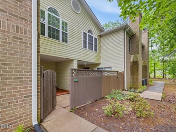 383 Summerwalk Cir, Chapel Hill, NC 27517