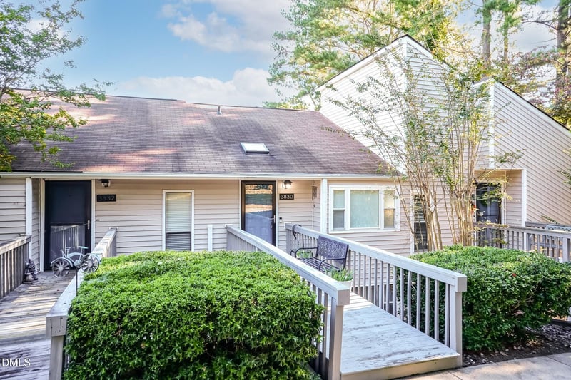 3830 Summerwood Ct, Raleigh, NC 27613
