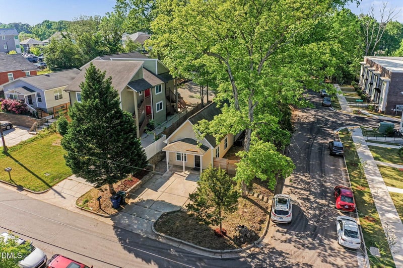 3833 Kelford St, Raleigh, NC 27606