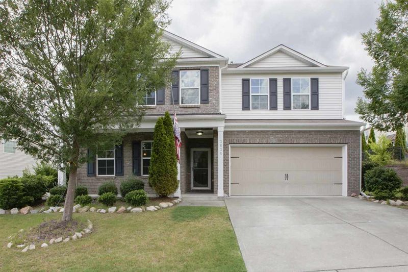 3835 Althorp Dr, Raleigh, NC 27616