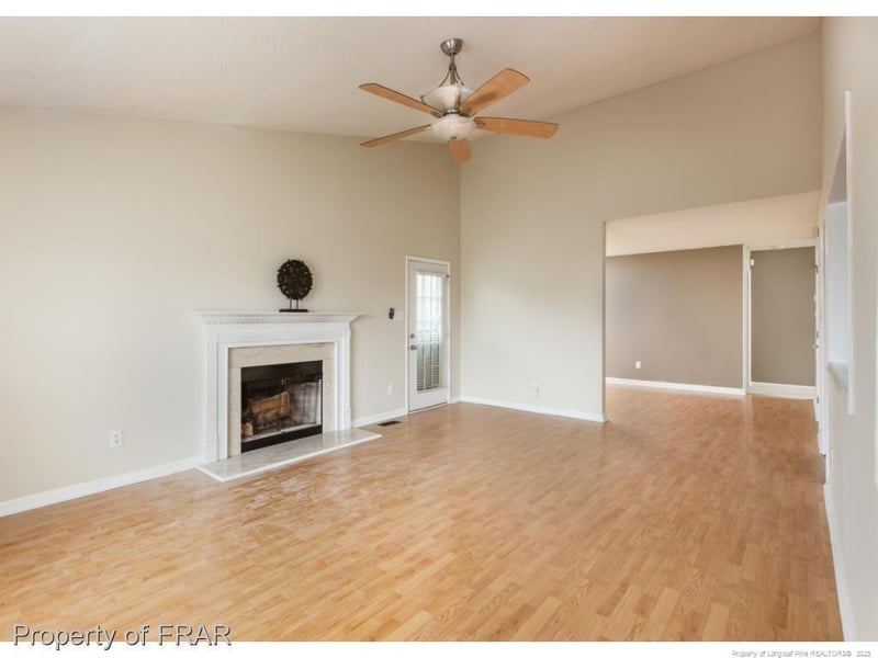 3835 Goforth Dr, Hope Mills, NC 28348