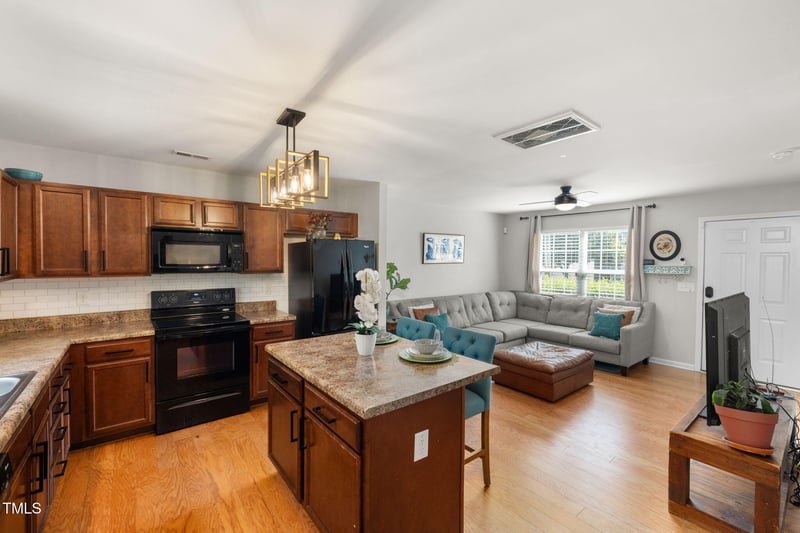 3836 Griffis Glen Dr, Raleigh, NC 27610