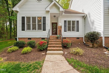 3838 Carnegie Ln, Raleigh, NC 27612