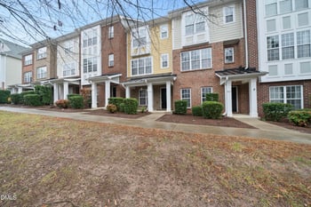 3839 Cary Glen Blvd, Cary, NC 27519