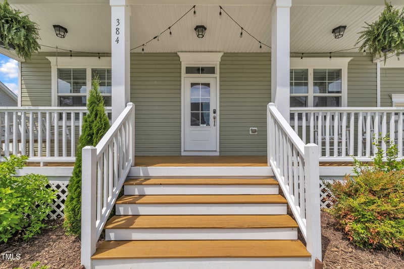 384 Grey Hawk Dr, Garner, NC 27529
