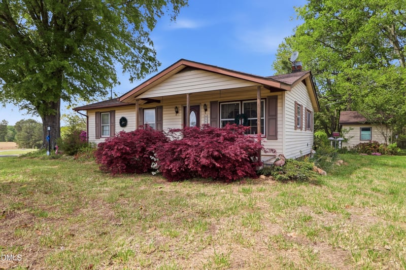 384 Lynch Rd, Selma, NC 27576