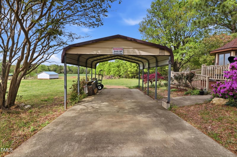 384 Lynch Rd, Selma, NC 27576