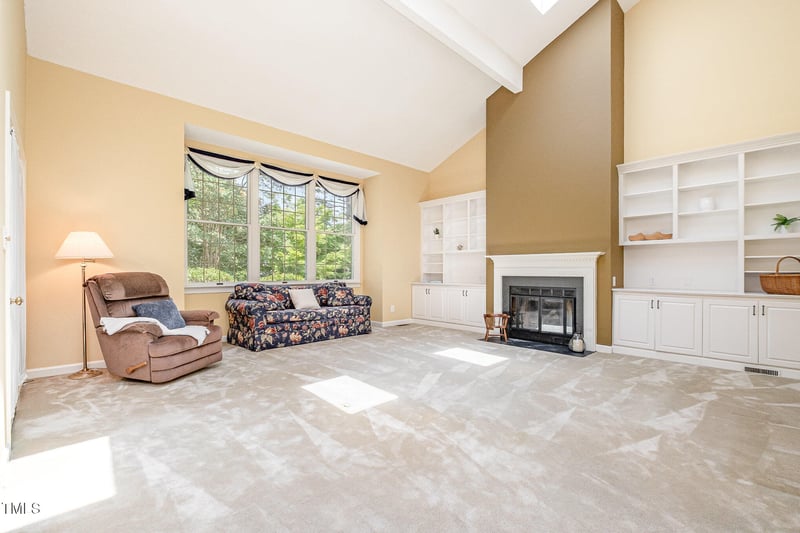 384 Lyndfield Cl, Pittsboro, NC 27312